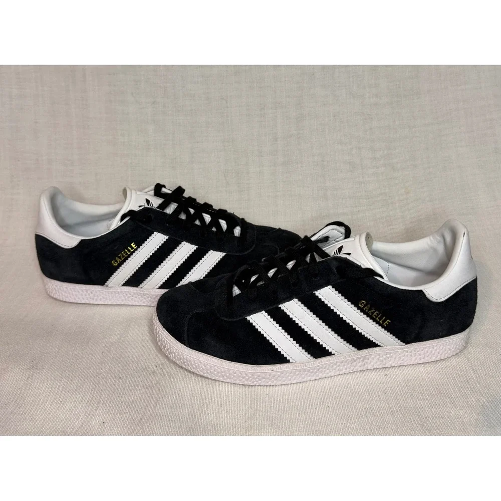 Adidas Gazelle Core BlackWhite Suede Low Top Sneakers BB2502 Mens 4.5 Womens 5.5